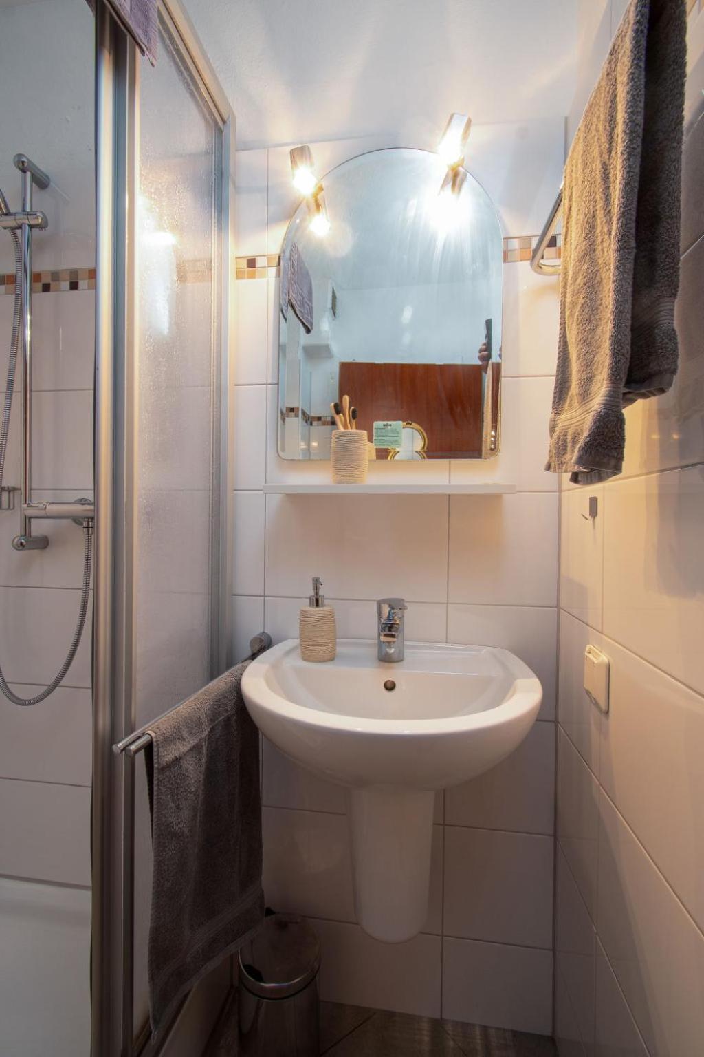 Apartment Leuchtfeuer By Interhome Norddeich (Norden)